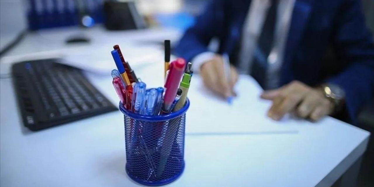 Yıllardır bekleniyordu! Memurlar için yenilenen “Yarı Zamanlı Çalışma” yönergesi ne ifade ediyor?