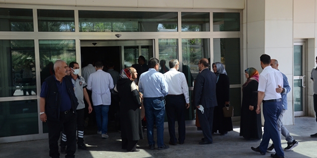 Okul servisiyle otomobil çarpıştı, 13 kişi hastaneye kaldırıldı