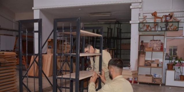 Devlet okulu fabrika gibi üretim yapıyor