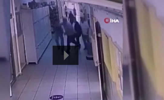 Ortaokulda öğretmen, veli tarafından darbedildi